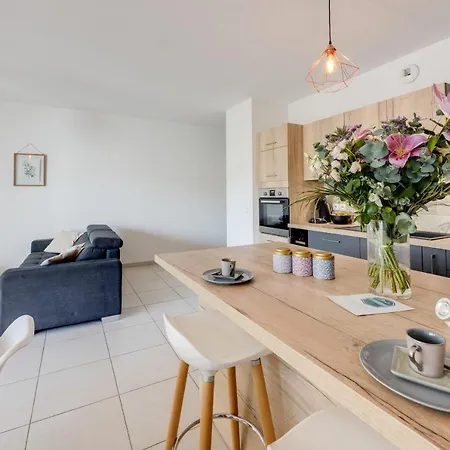 Apartment Au Fil Du Thiou - 2 Bedrooms - Parking